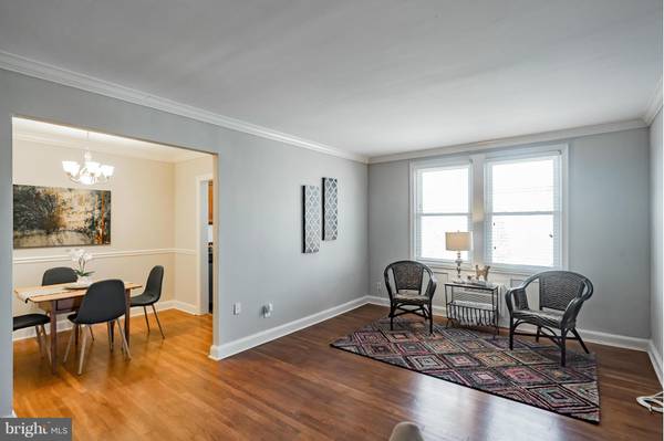 906 WASHINGTON ST S #305, Alexandria, VA 22314