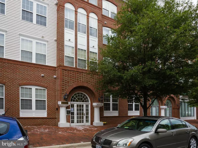 4951 BRENMAN PARK DR #408, Alexandria, VA 22304