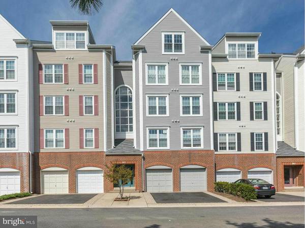 287 PICKETT ST #202, Alexandria, VA 22304