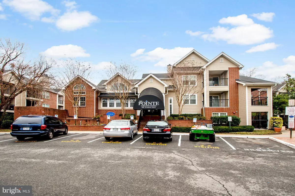 Alexandria, VA 22302,3311 WYNDHAM CIR #2202