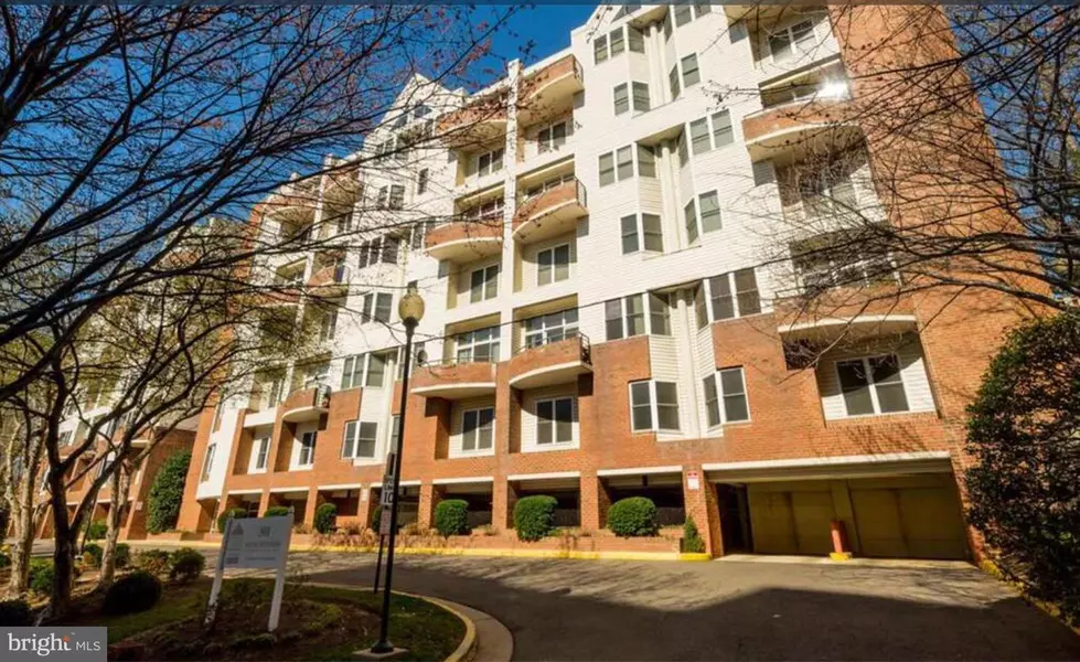 301 REYNOLDS ST #212, Alexandria, VA 22304