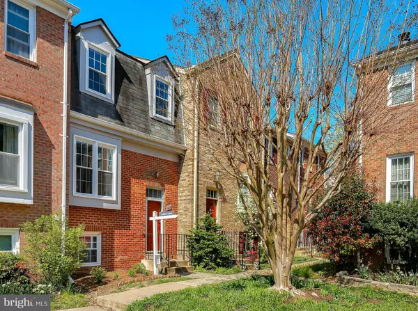 Alexandria, VA 22305,3838 BRIGHTON CT