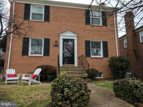 1721 OAKCREST DR, Alexandria, VA 22302