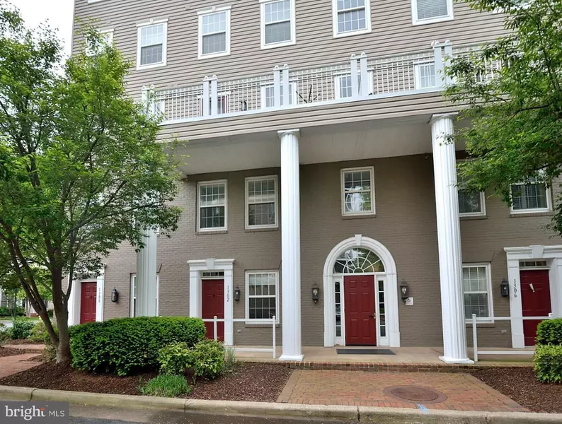 1302 ROUNDHOUSE LN #44, Alexandria, VA 22314