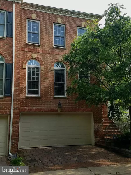 334 HELMUTH LN, Alexandria, VA 22304