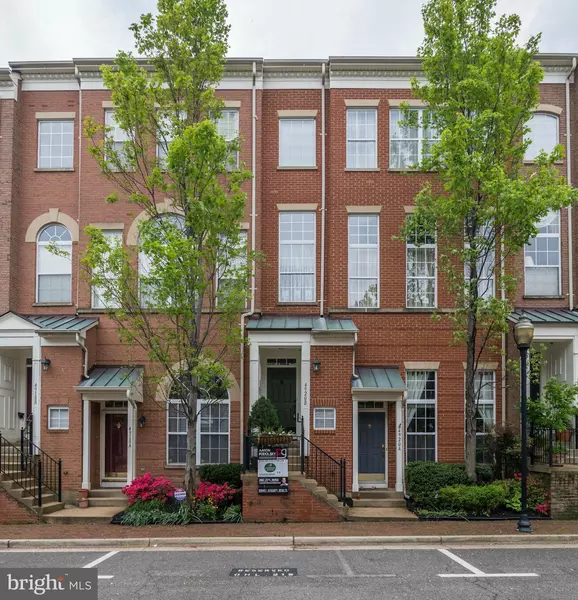 4920-B BARBOUR DR, Alexandria, VA 22304