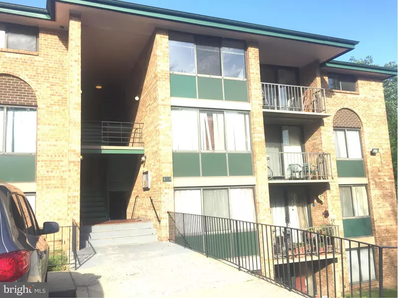 489 ARMISTEAD ST #303, Alexandria, VA 22312