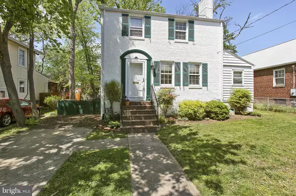 200 SPRING ST, Alexandria, VA 22301