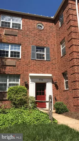 1718 ABINGDON DR #103, Alexandria, VA 22314