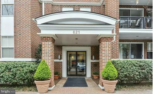 621 SAINT ASAPH ST N #105, Alexandria, VA 22314