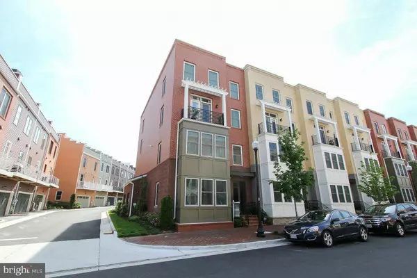 1915 MAIN LINE BLVD #101, Alexandria, VA 22301