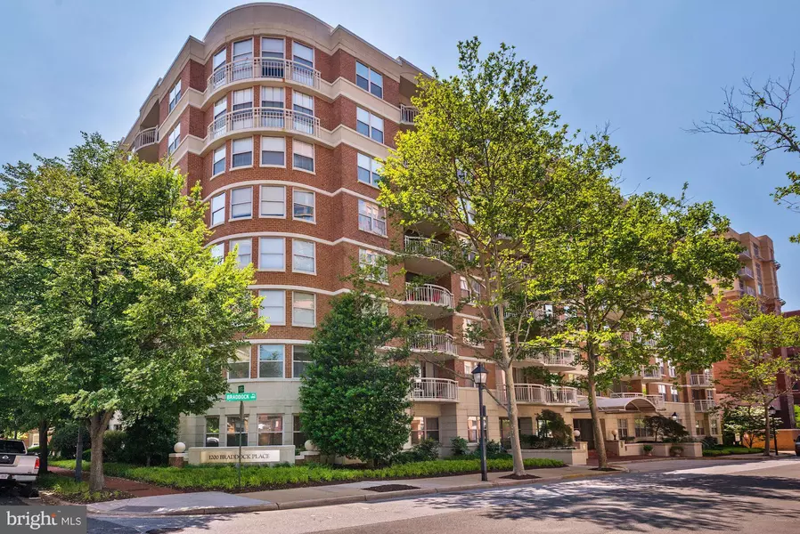 1200 BRADDOCK PL #111, Alexandria, VA 22314