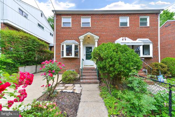 9-1/2 MYRTLE ST E, Alexandria, VA 22301