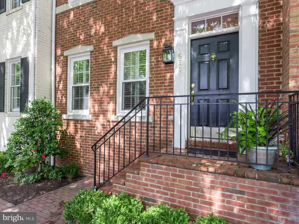 624 N. PITT ST, Alexandria, VA 22314