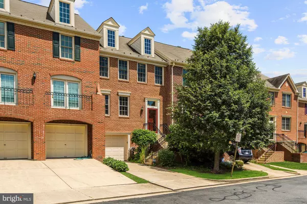 1132 QUAKER HILL CT, Alexandria, VA 22314