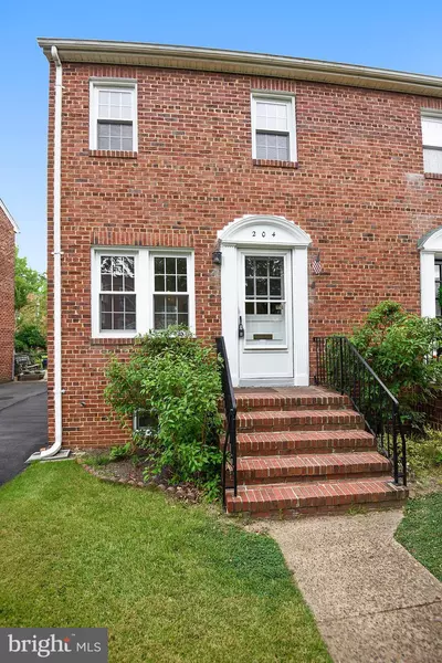 204 ADAMS AVE, Alexandria, VA 22301