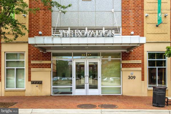 309 HOLLAND LN #323, Alexandria, VA 22314