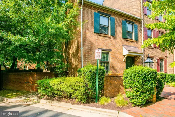 Alexandria, VA 22314,1228 MICHIGAN CT