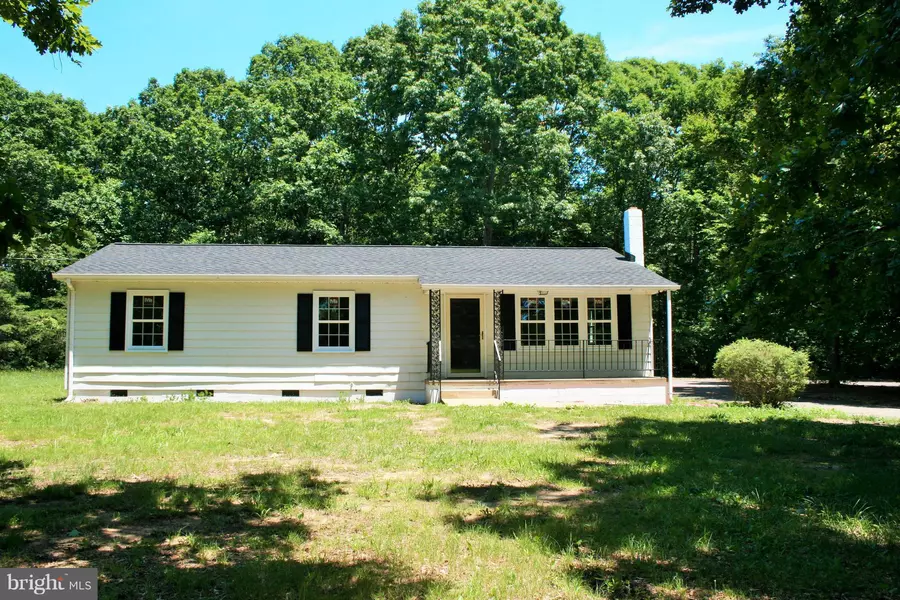 5930 EAST OLD MOUNTAIN RD, Louisa, VA 23093