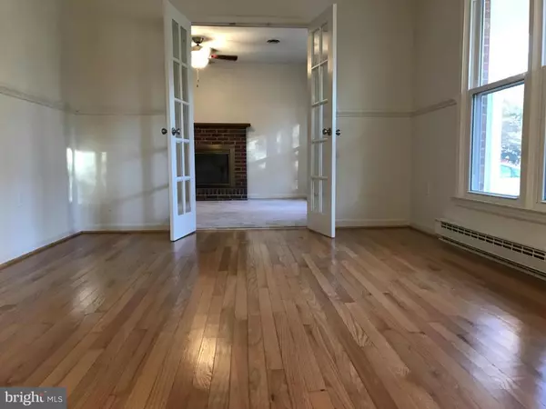 Louisa, VA 23093,220 WALNUT WOODS DR