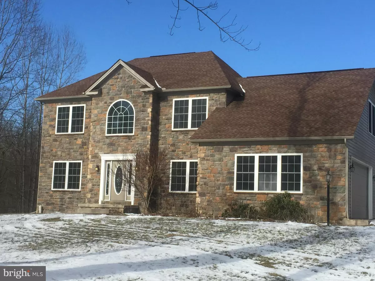 Hedgesville, WV 25427,221 SHARPSBURG CT