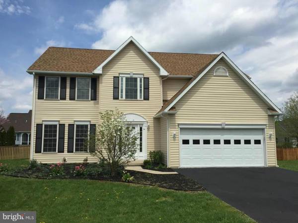 48 MARIETTA LN, Falling Waters, WV 25419