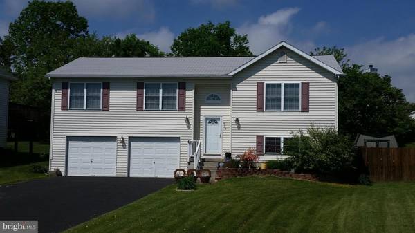 464 UNIVERSE DR, Martinsburg, WV 25404