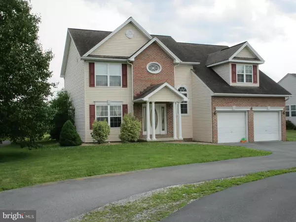 981 CALEDONIA DR, Martinsburg, WV 25405