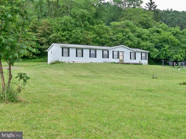 37 RINER LN, Hedgesville, WV 25427