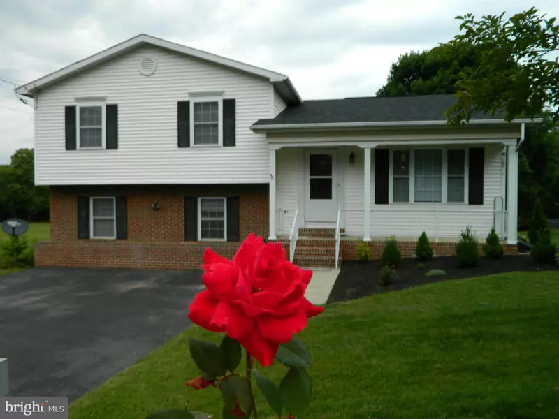 390 EVANS RUN DR, Martinsburg, WV 25405