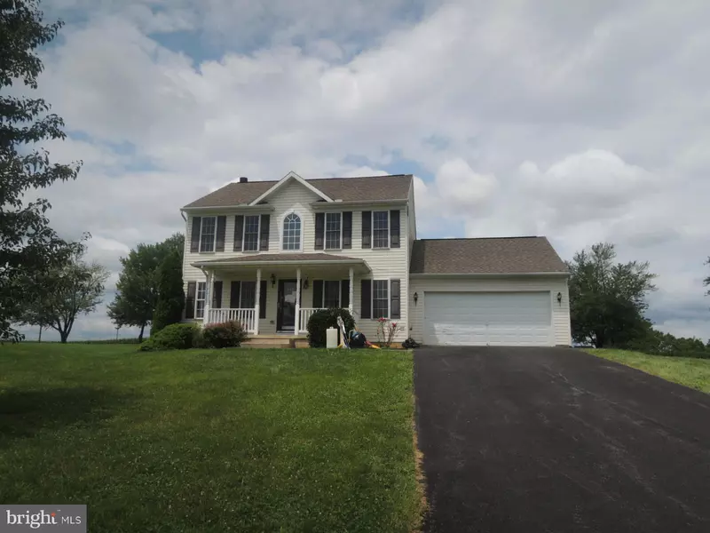 281 BERKSHIRE DR, Falling Waters, WV 25419