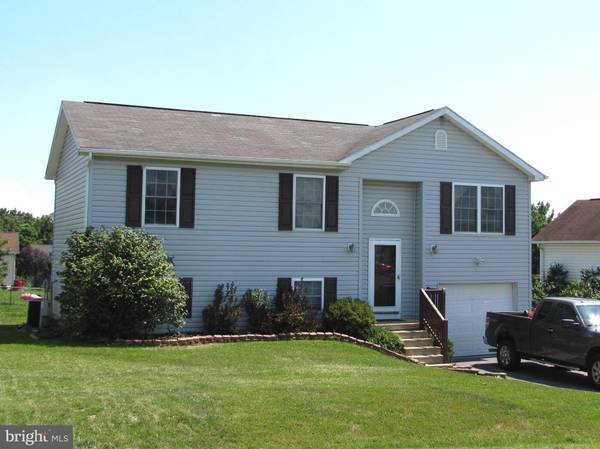 227 MOONLIGHT LN, Martinsburg, WV 25404