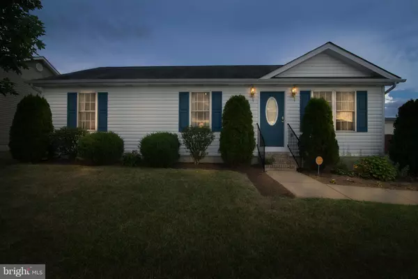 38 TAFT DR, Inwood, WV 25428