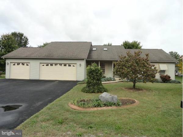 50 HASTINGS DR, Falling Waters, WV 25419