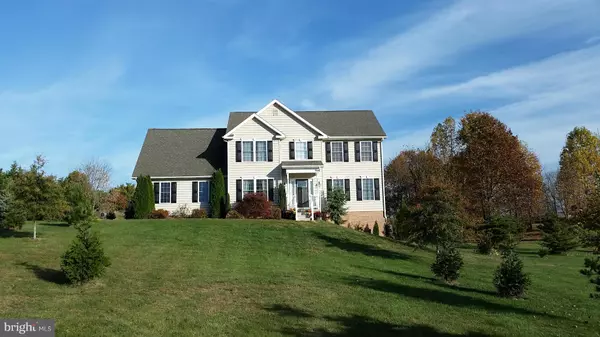 64 QUAINT SWAN DALE DR, Martinsburg, WV 25404