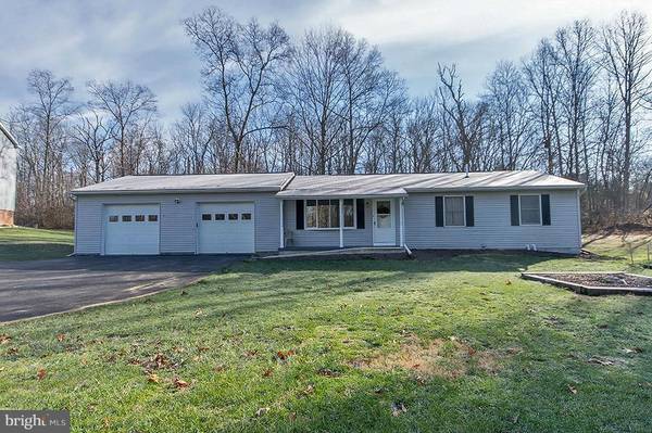 2317 SCRABBLE RD, Martinsburg, WV 25404