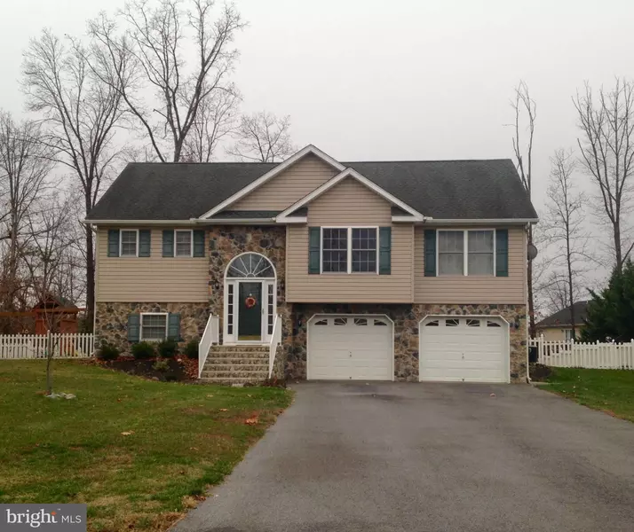 34 ELISHA CT, Bunker Hill, WV 25413