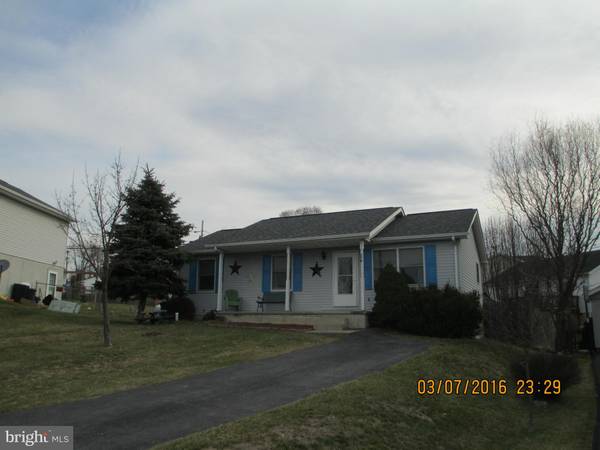 24 MAGNOLIA TER, Martinsburg, WV 25404