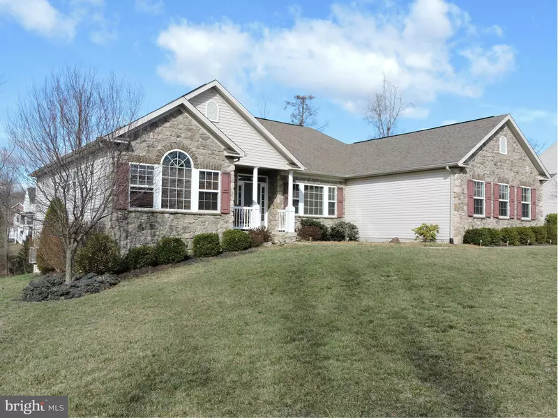 49 GLORY LN, Falling Waters, WV 25419