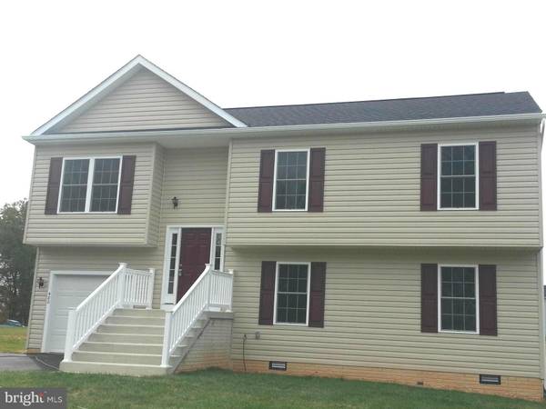 TYLER WAY, Martinsburg, WV 25404