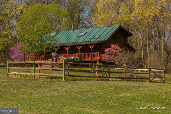 Falling Waters, WV 25419,287 CRISPIN LN