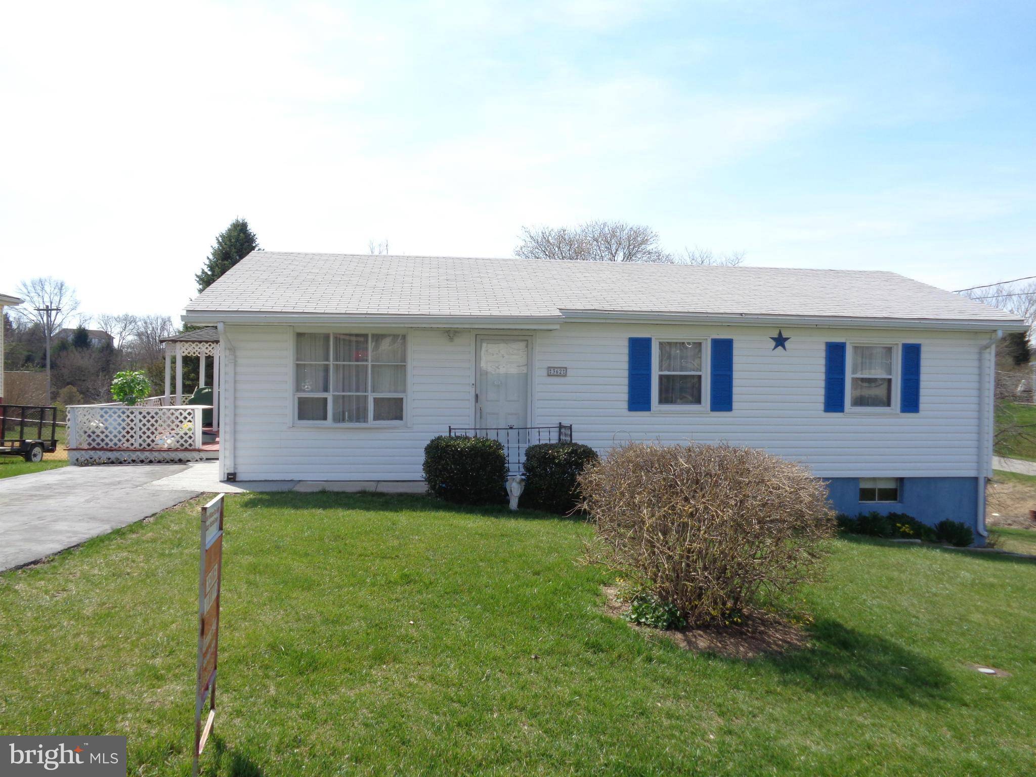 362 LARIAT DR, Kearneysville, WV 25430
