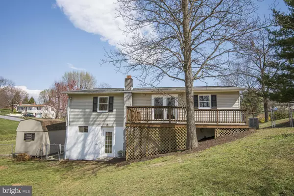 Martinsburg, WV 25404,484 HANSHEW LN