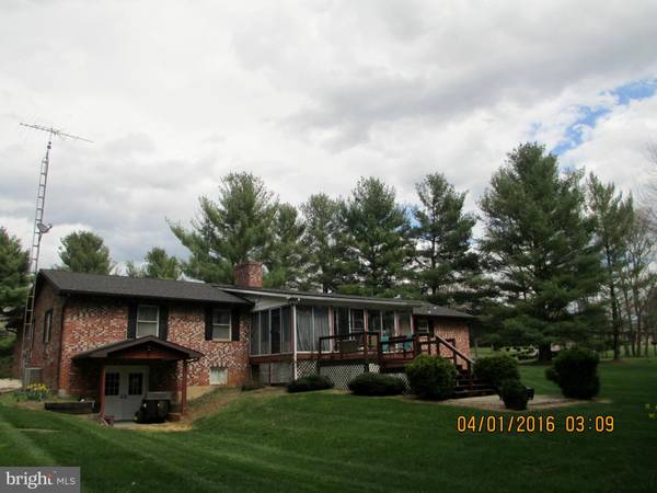 Falling Waters, WV 25419,728 COLSTON DR