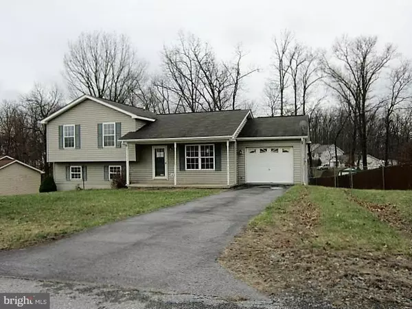 Martinsburg, WV 25401,32 LIVE OAK CT