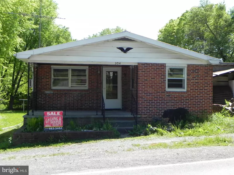 304 MOLER AVE, Martinsburg, WV 25404