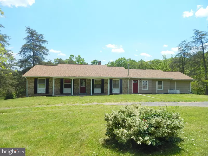 1090 CONSERVATION DR, Hedgesville, WV 25427