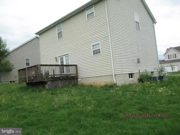 Martinsburg, WV 25401,105 MANGO ST