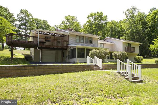 692 SLEEPY CREEK RD, Hedgesville, WV 25427