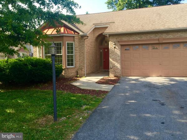 15 SWALLOW CT, Falling Waters, WV 25419